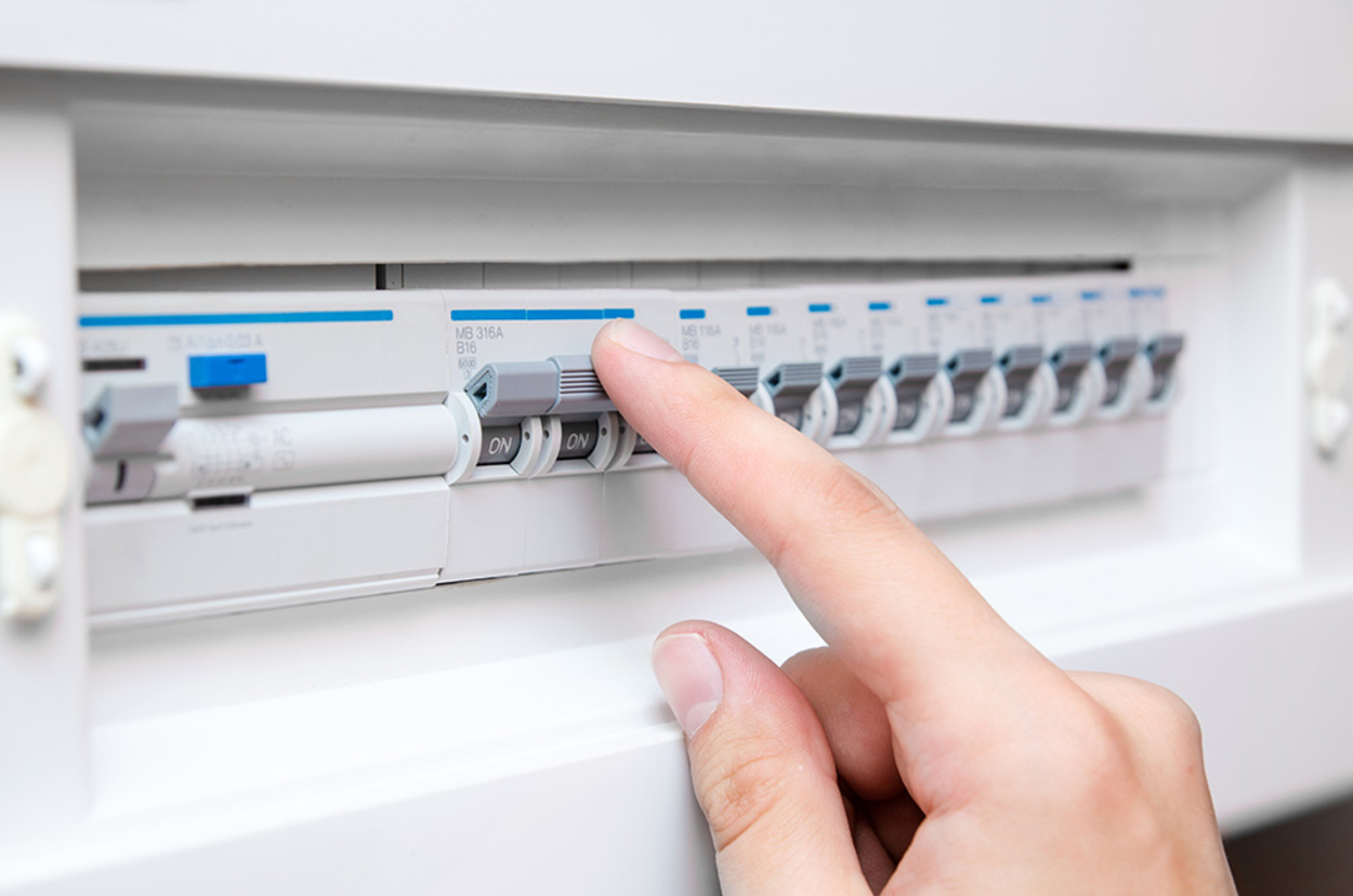 Schalt&shy;schrank&shy;bau bei Elektro Feuerpfeil in Ludwigsstadt